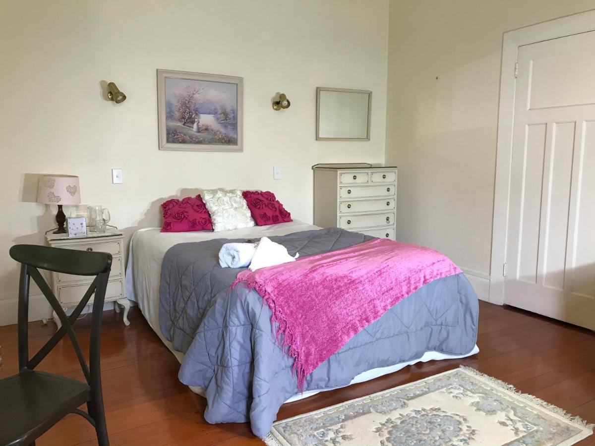 School Lane B&B Wr. 황거레이 외부 사진