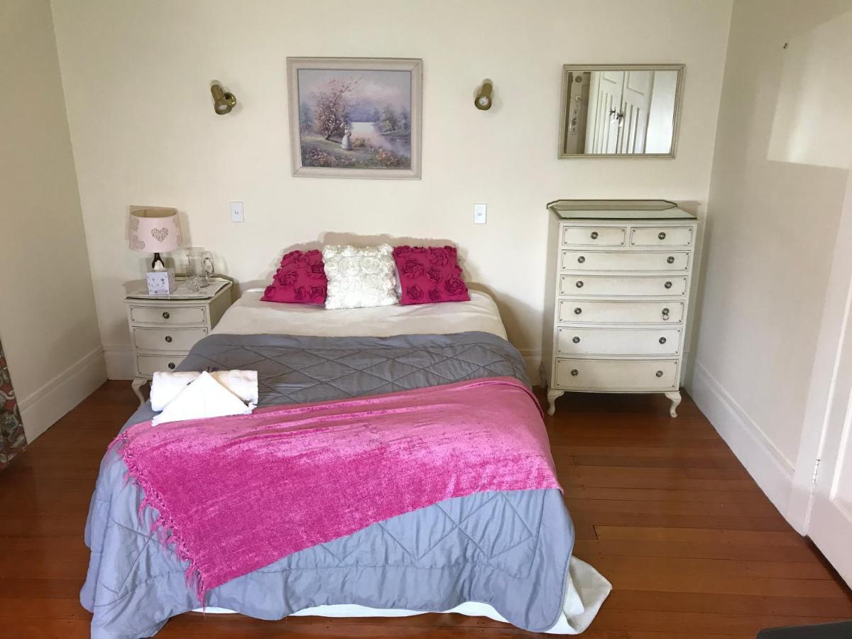 School Lane B&B Wr. 황거레이 외부 사진