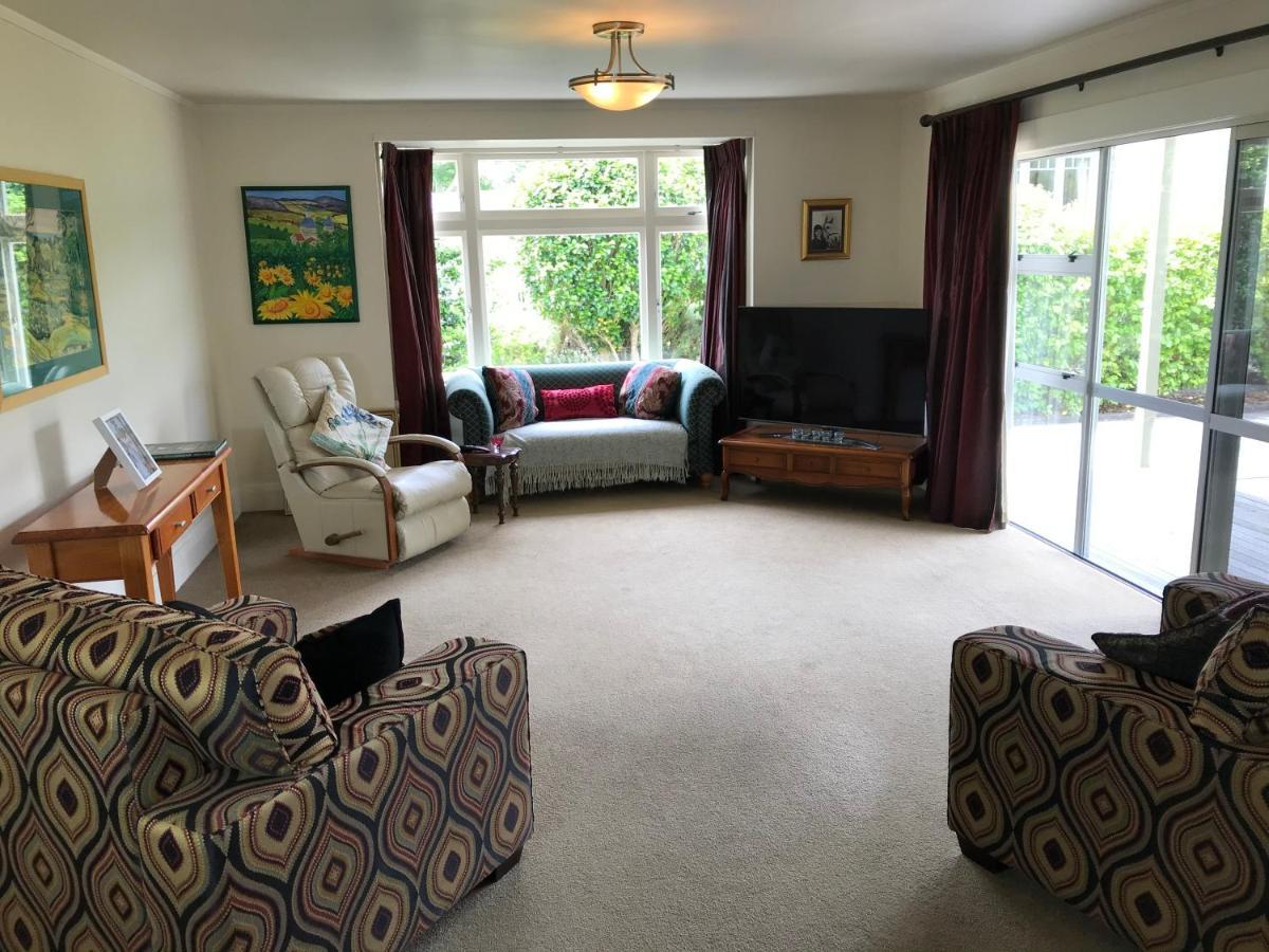 School Lane B&B Wr. 황거레이 외부 사진