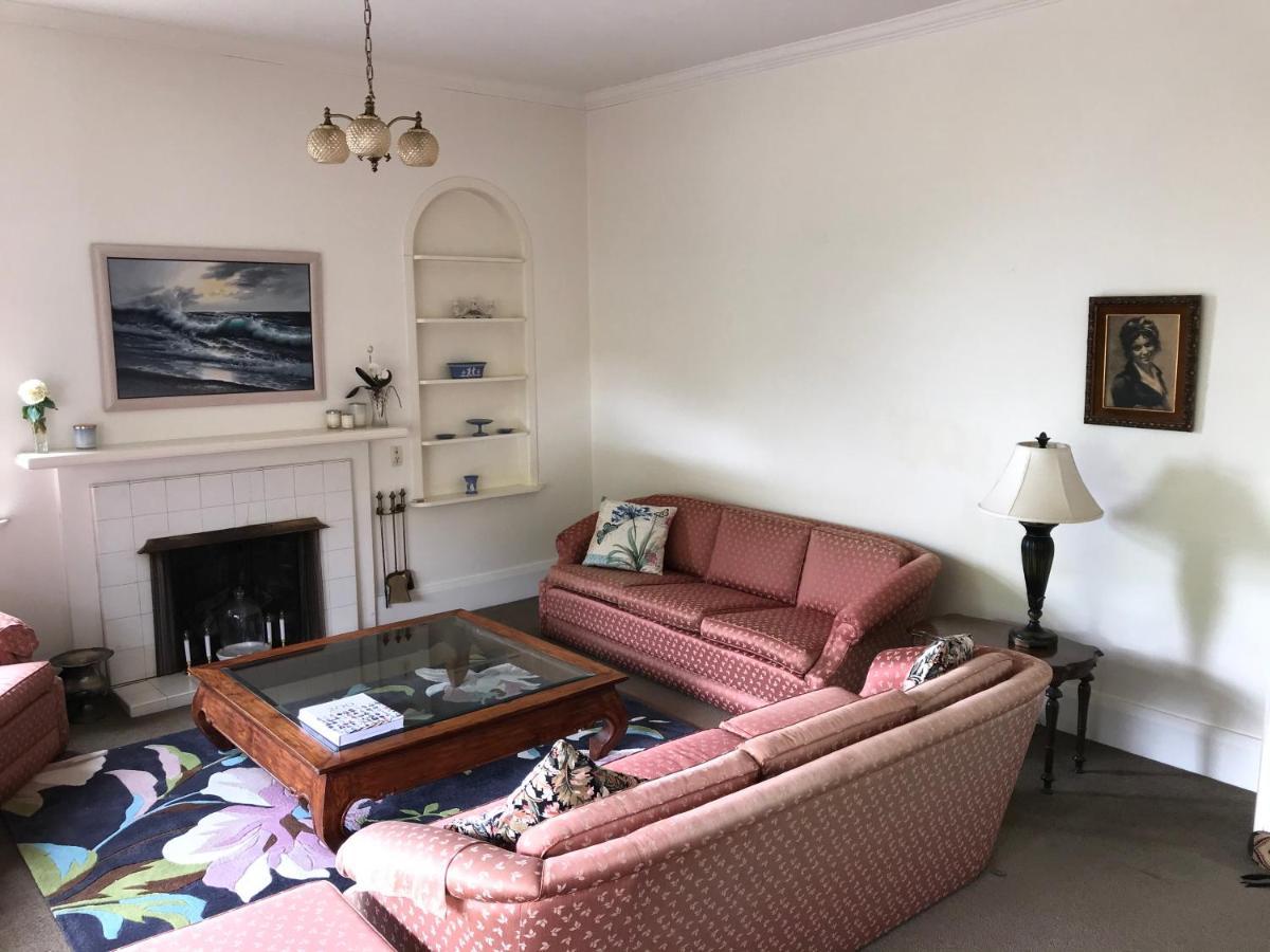 School Lane B&B Wr. 황거레이 외부 사진