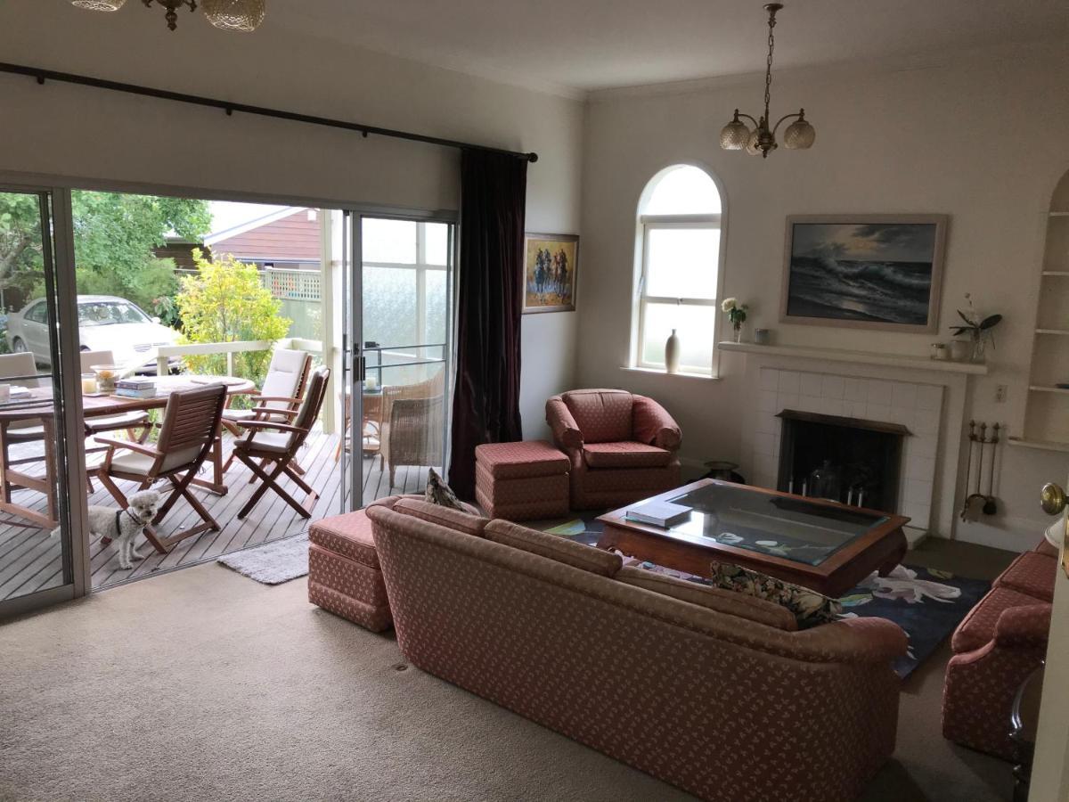 School Lane B&B Wr. 황거레이 외부 사진