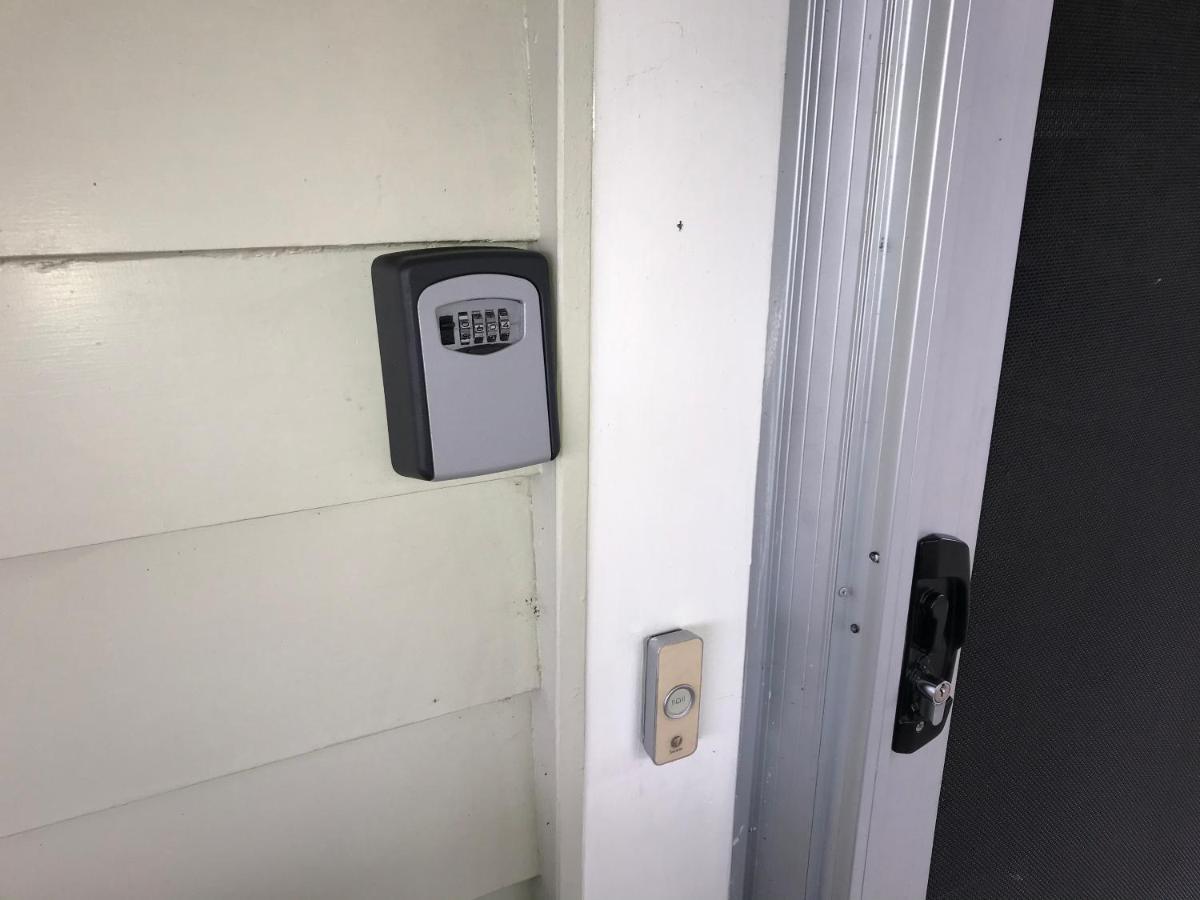 School Lane B&B Wr. 황거레이 외부 사진