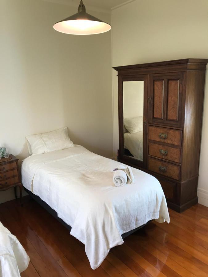 School Lane B&B Wr. 황거레이 외부 사진