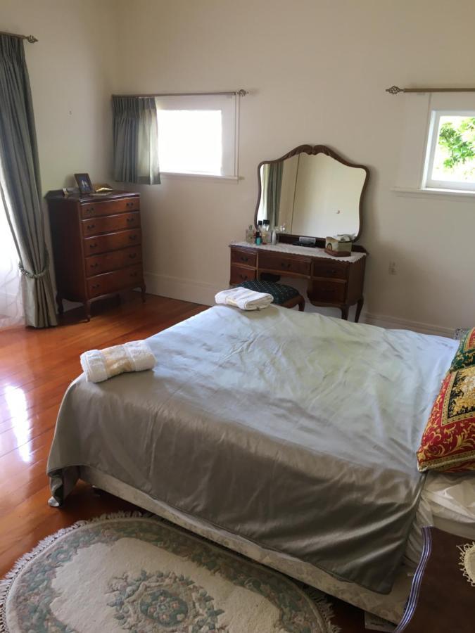 School Lane B&B Wr. 황거레이 외부 사진