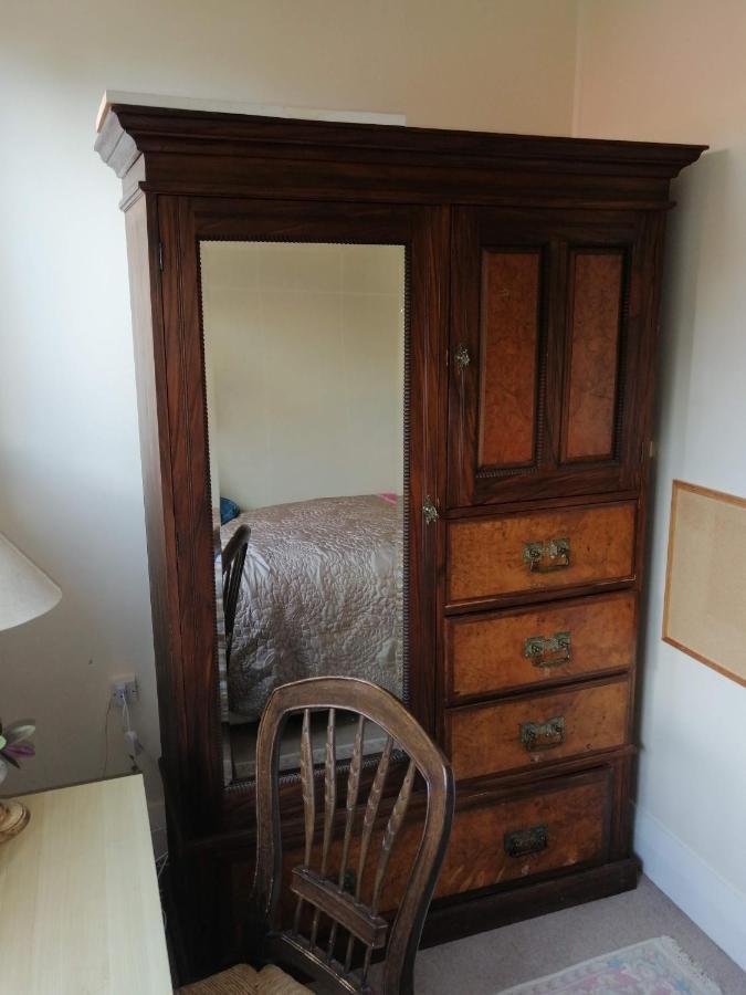 School Lane B&B Wr. 황거레이 외부 사진