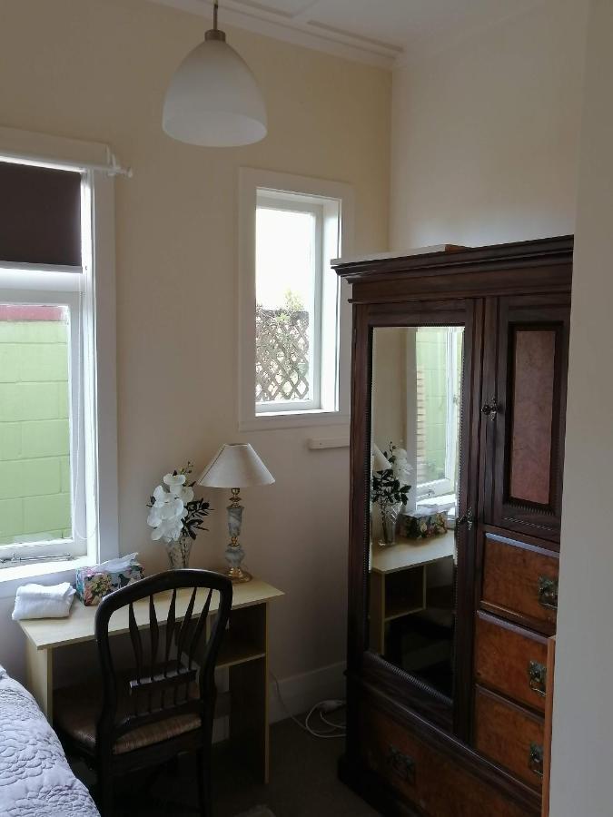 School Lane B&B Wr. 황거레이 외부 사진
